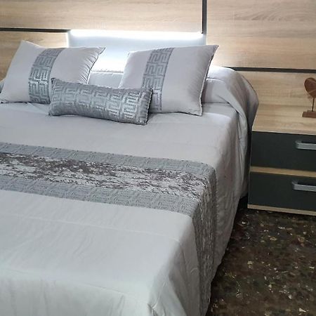 Apartamento Turistico Guadiana Loft Experience Dalia Badajoz Extérieur photo